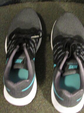 As New No Box NIKE RUN SWIFT Gray & Teal RUNNING SHOES SNEAKERS Size US 9